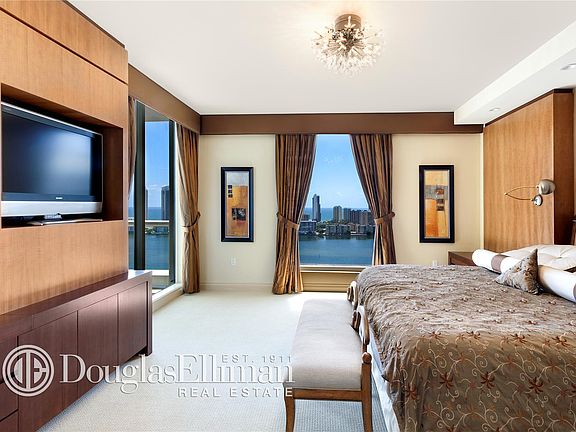 5th image of 6000 Island Blvd APT 2807