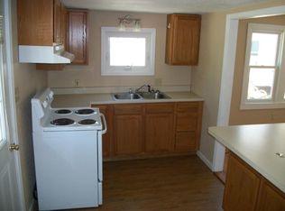 905 C St APT 1, Charleston, IL 61920