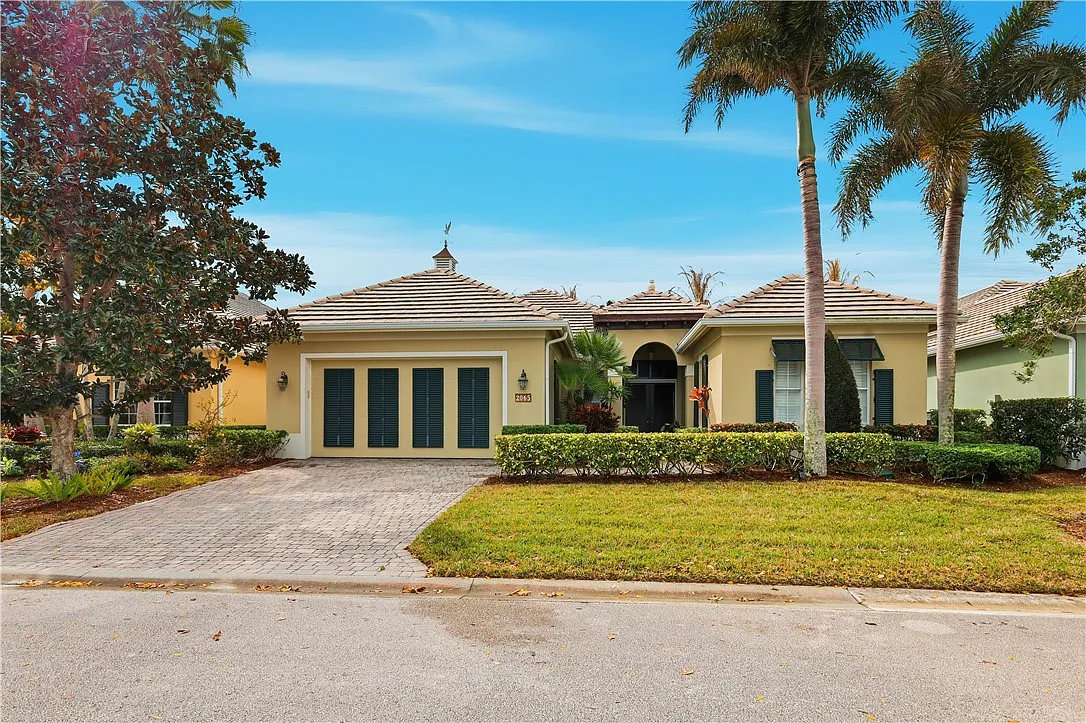 3 bed, 3.5 bath, 3046 sqft, $8,000 — Photo 1