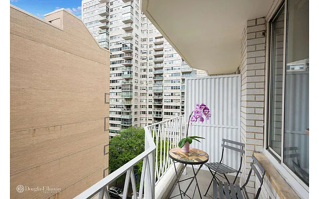 Sold by Douglas Elliman | media 10