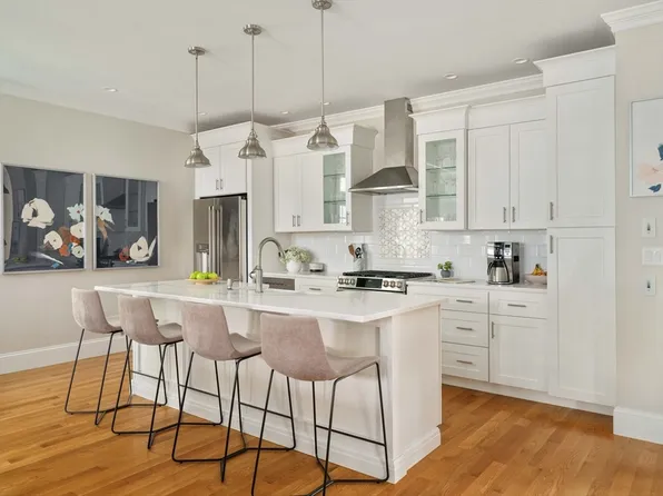 41 Sargent Ave #B, Somerville, MA 02145