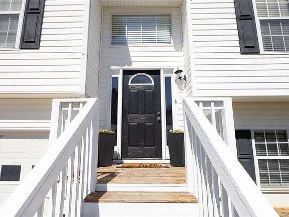 3rd image of 140 Mount Tabor Ct