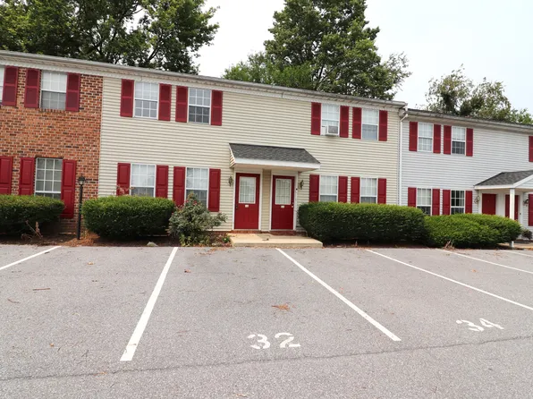 32 Oriole Dr, Ephrata, PA 17522
