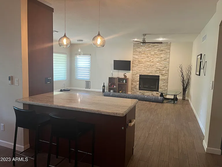 5508 E Kelton Ln — Photo 8