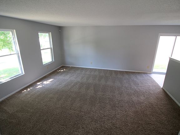 2nd image of 2604 Priest Dr