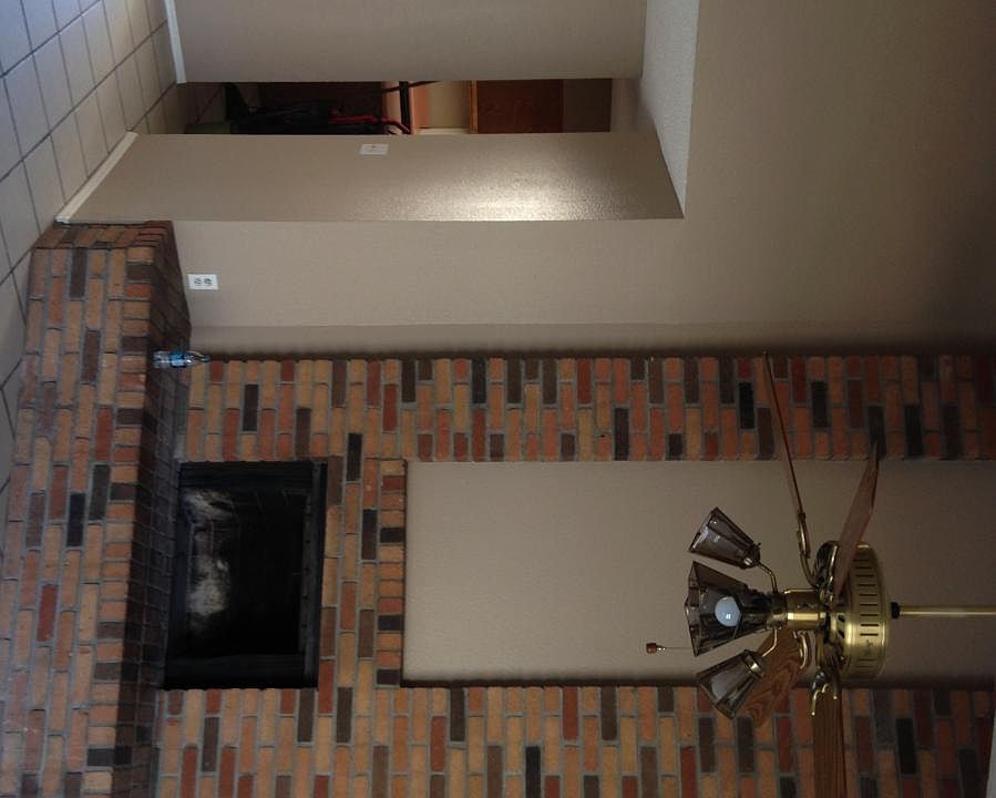Fireplace Vaulted Ceilings