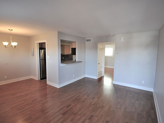 3rd image of 3815 Guadalupe St APT 203