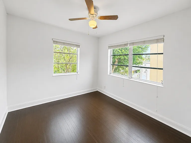 1556 Polk St — Photo 19