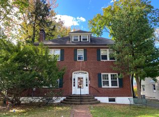 564 Warwick Ave, Teaneck, NJ 07666