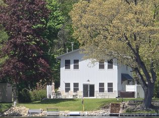 22873 Riverside Dr, Mendon, MI 49072