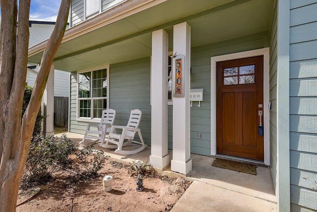 3 bed, 3.0 bath, 1946 sqft, $3,500 — Photo 4