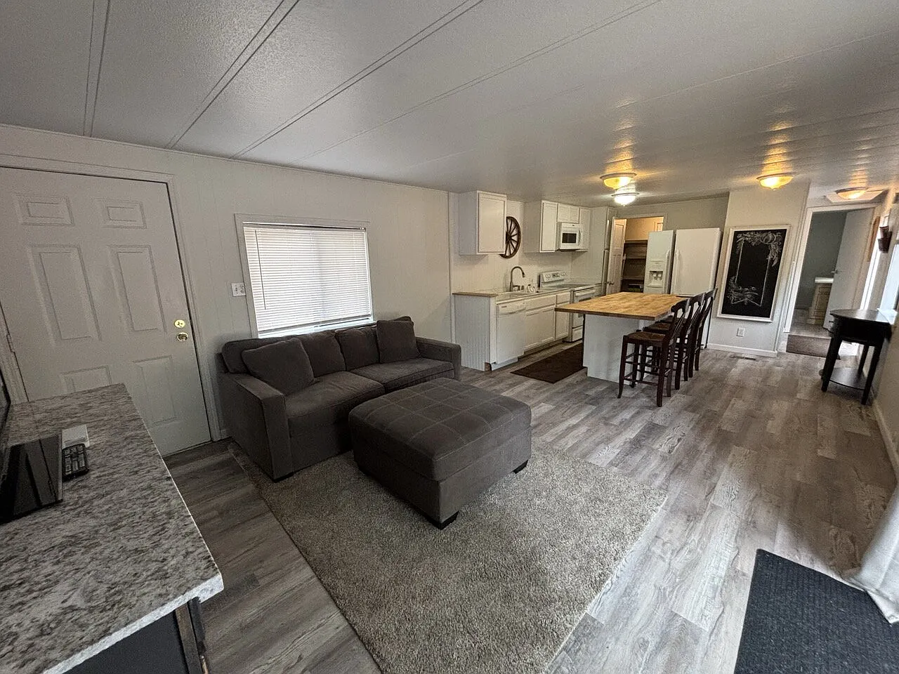 2 bed, 2.0 bath, $2,100 — Photo 2