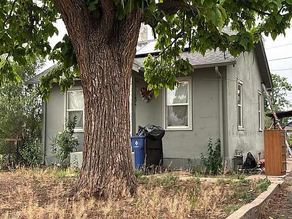 2nd image of 1606 E 12th St