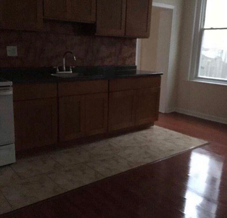 1st image of 5009 Penn St #1