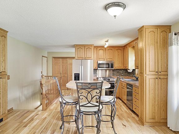 3rd image of 20379 156th St NW