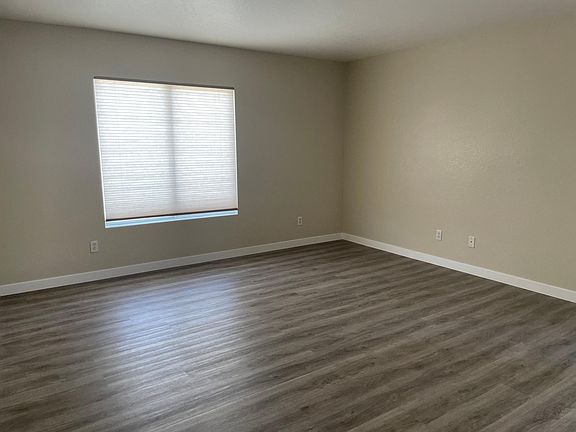 4th image of 13890 Horsetrail Ln