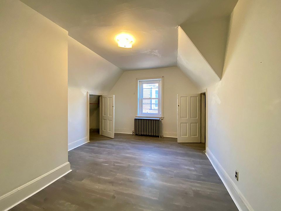 1st image of 1011 S 47th St #3