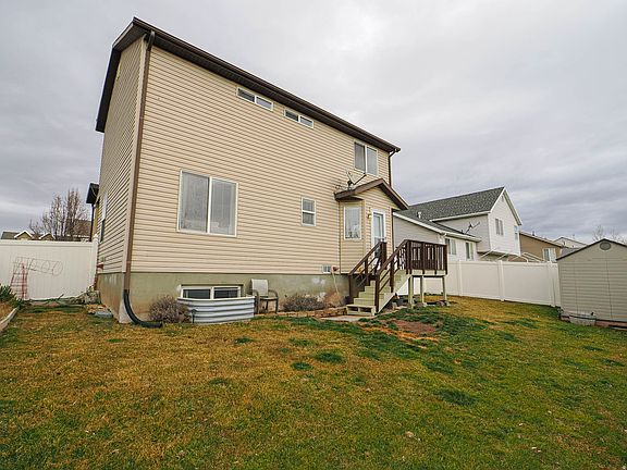 5th image of 2475 Craig Ln