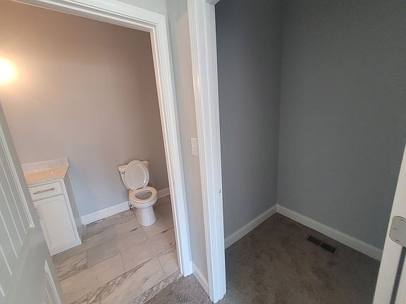 3rd image of 487 Farmington Lot 487