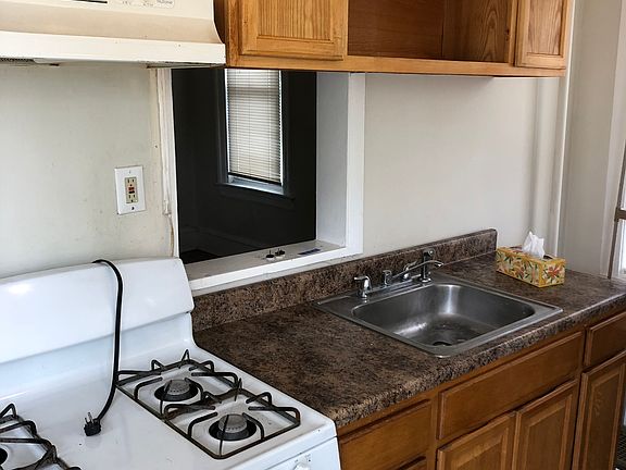 2nd image of 7425 River Rd APT A