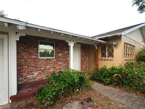 5th image of 268 Blossom Ln