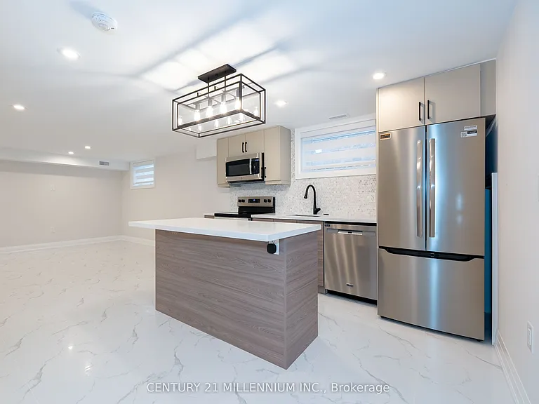 31 Mariposa Ave #B — Photo 8