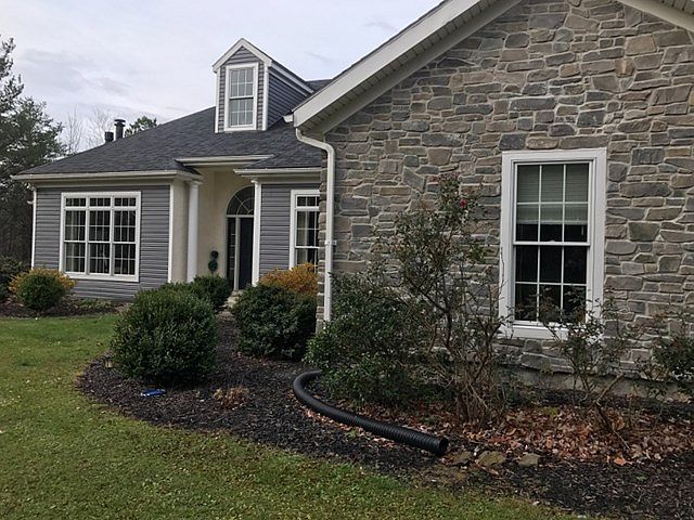 1st image of 38 N River Ln