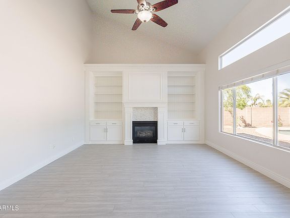 4th image of 26286 N 45TH Place