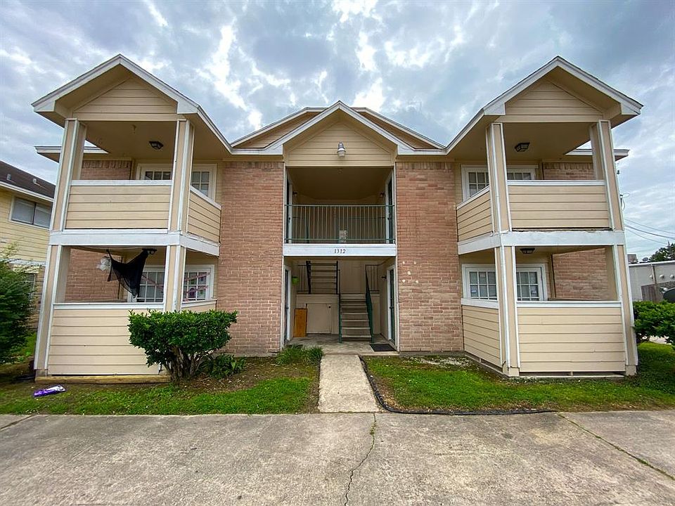 1st image of 1312 Brenda Ln APT C