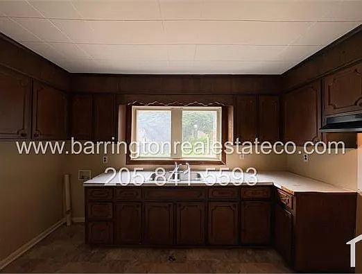 924 Dartmouth Ct — Photo 3