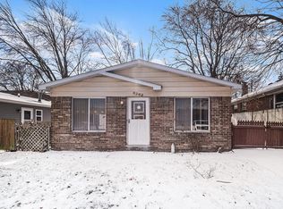 6262 E Forteen Mile Rd, Warren, MI 48092