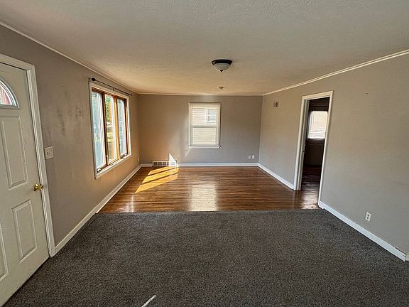 4th image of 701 W 24th St