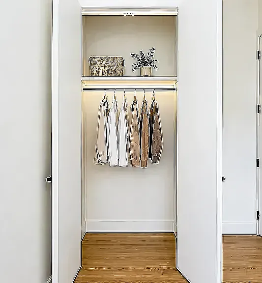 576 Grand St #2B — Photo 10