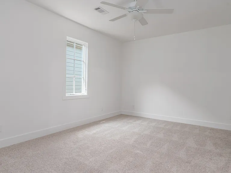 4616 Broadwick St — Photo 18