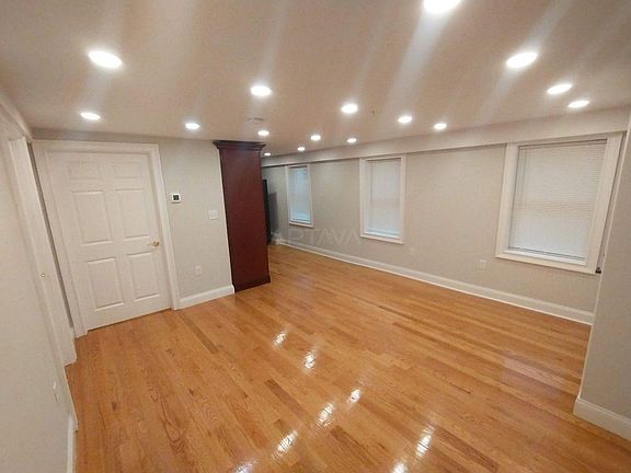 5th image of 102 Morse St #111