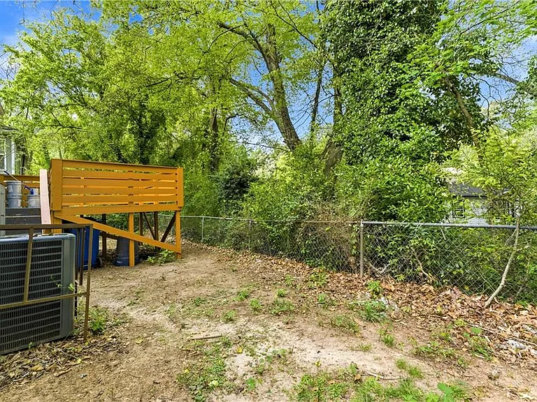 1307 Elizabeth Ave SW — Photo 14