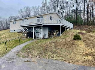 6 Memorial St, Northfield, NH 03276