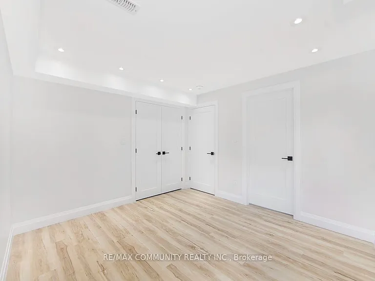 2447 Moonlight Cres #BASEMENT — Photo 14