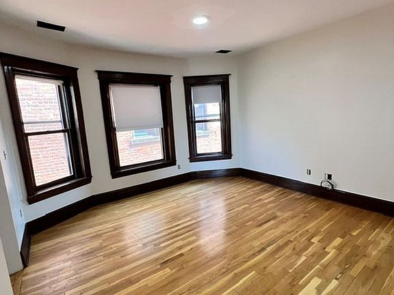 5th image of 39 Peterboro St #74-302