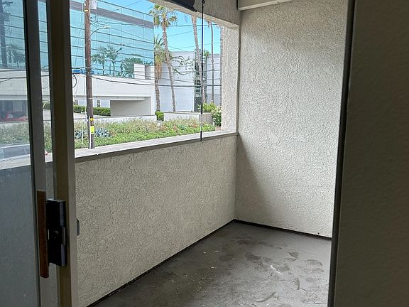 5th image of 17762 Cameron Ln #2