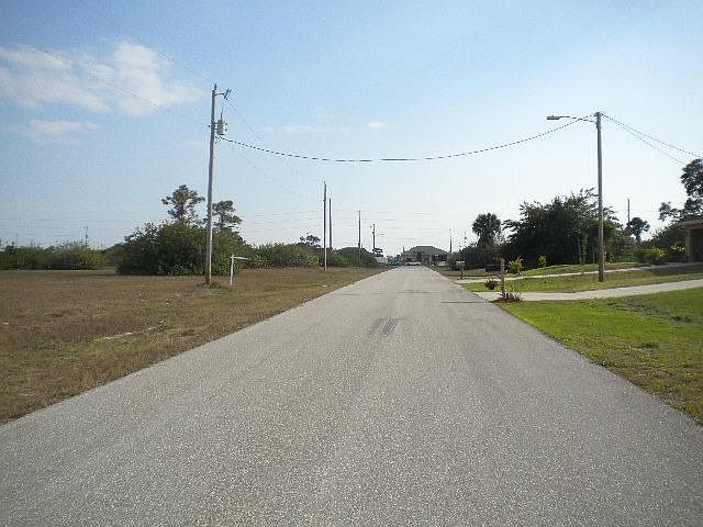 2nd image of 2520 NW 20th Pl