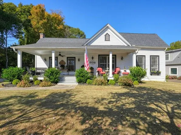 4765 Logan Rd, Acworth, GA 30101