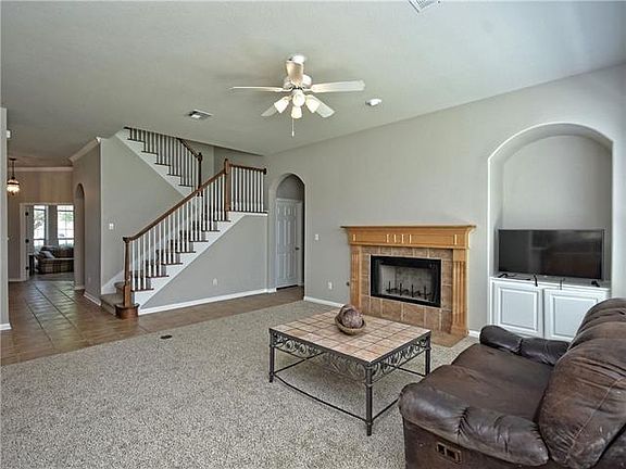 3rd image of 2701 Loyaga Dr