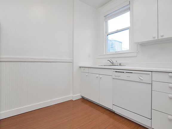 5th image of 1234 Jones St #10