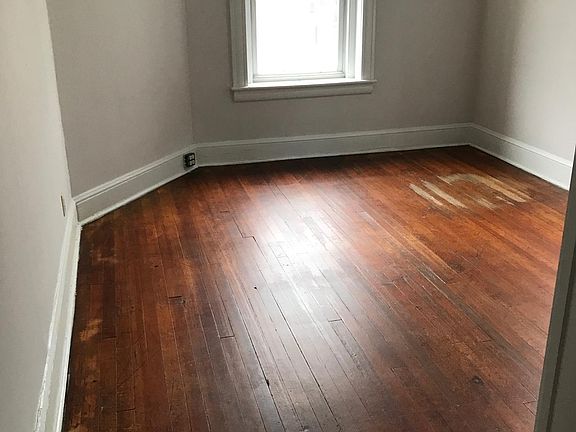 4th image of 911 Westover Ave #3