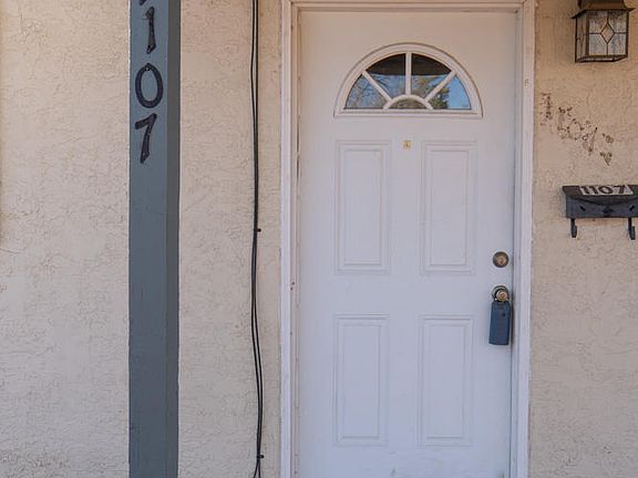 2nd image of 1107 N Allen Ave