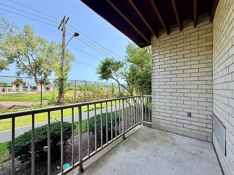 1111 River Rd #G7 — Photo 18
