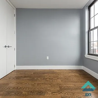 Rented by EXR | media 41