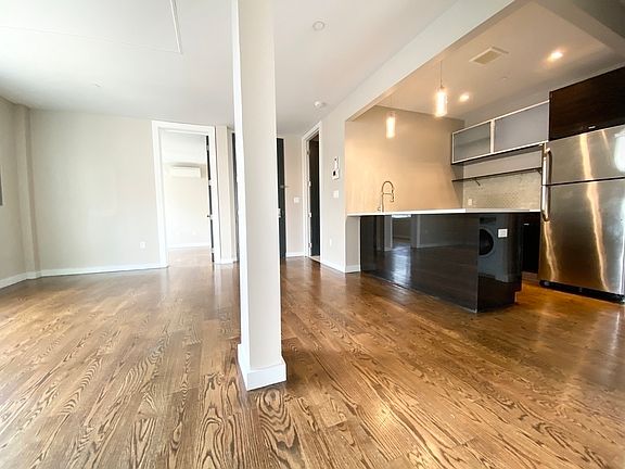 2nd image of 133 Leonard St #2RB
