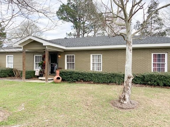 2nd image of 2106 Rossway Dr